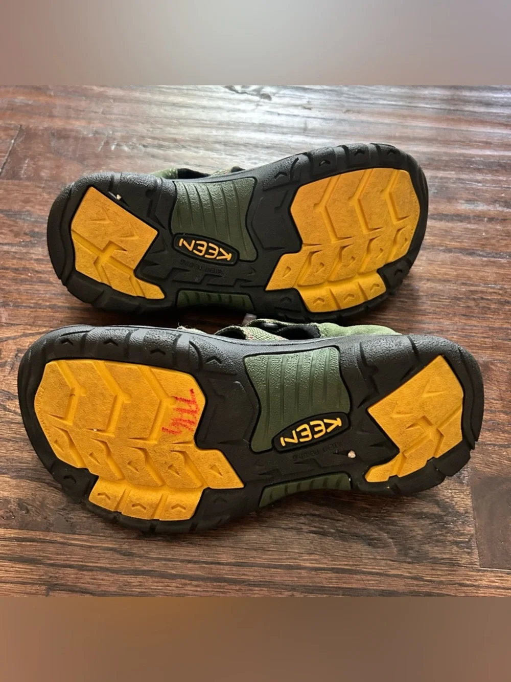 Keen Newport H2 Sandal youth Size 2 Green‎ Outdoors Hiking Adjustable Strap 9212